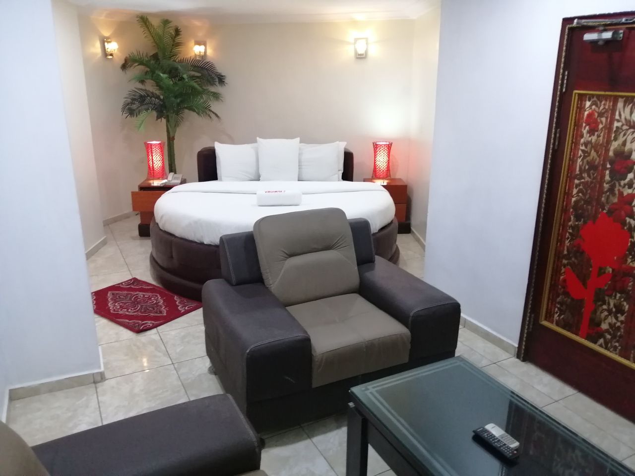 /web/uploads/116/VirginRose Reesorts/room-photos/Royal Room/Royal VR.jpeg